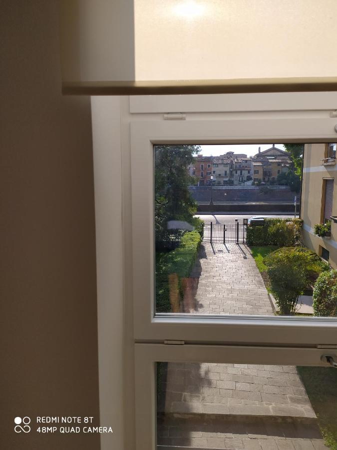 Adige Rooms Porta Vittoria เวโรนา ภายนอก รูปภาพ
