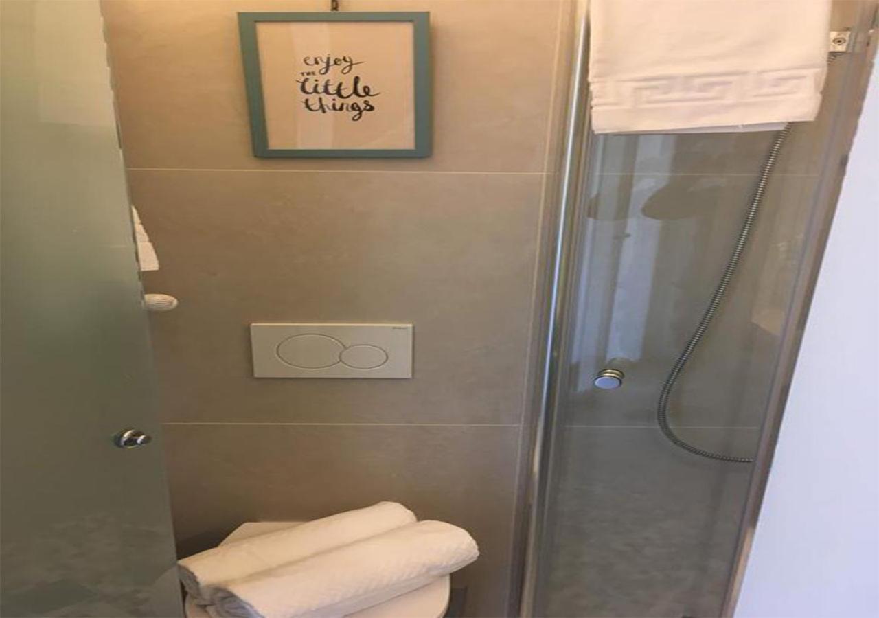 Adige Rooms Porta Vittoria เวโรนา ภายนอก รูปภาพ