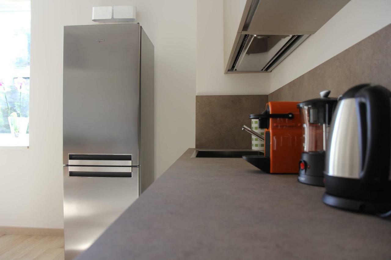 Adige Rooms Porta Vittoria เวโรนา ภายนอก รูปภาพ